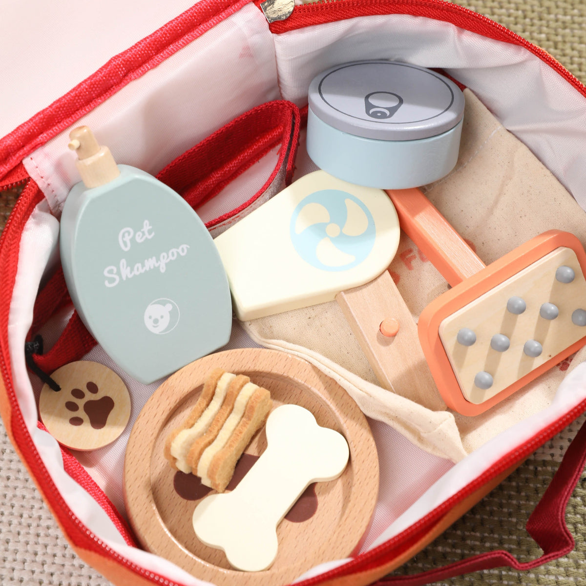 Classic World Portable Care Kit Cuidando de Nossos Animais de Estimação Veterinário