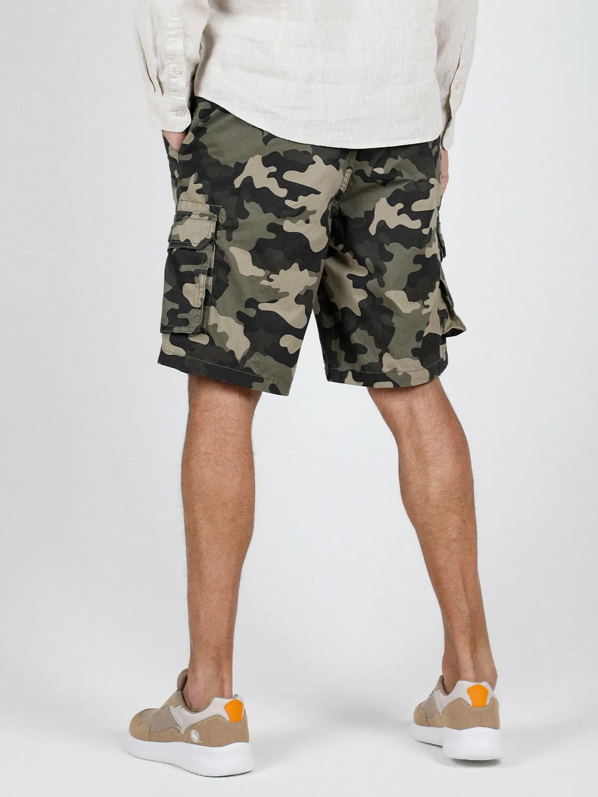 Herrenshorts The People Rep. Nihil Camouflage Green
