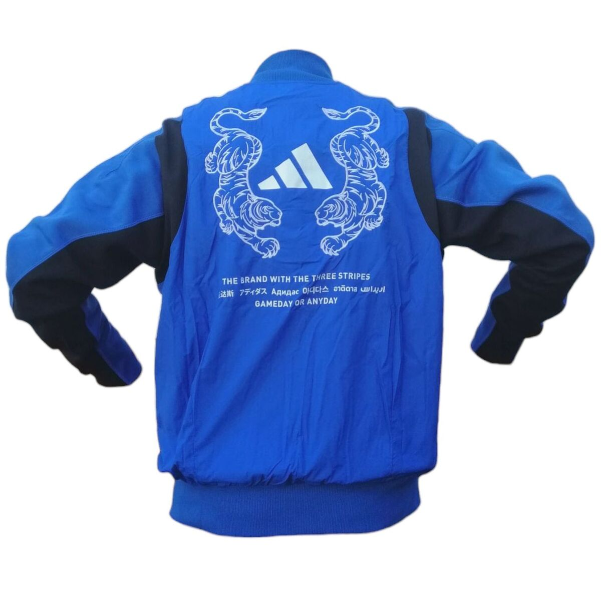 Adidas lúthchleasaíocht vrct tíogair