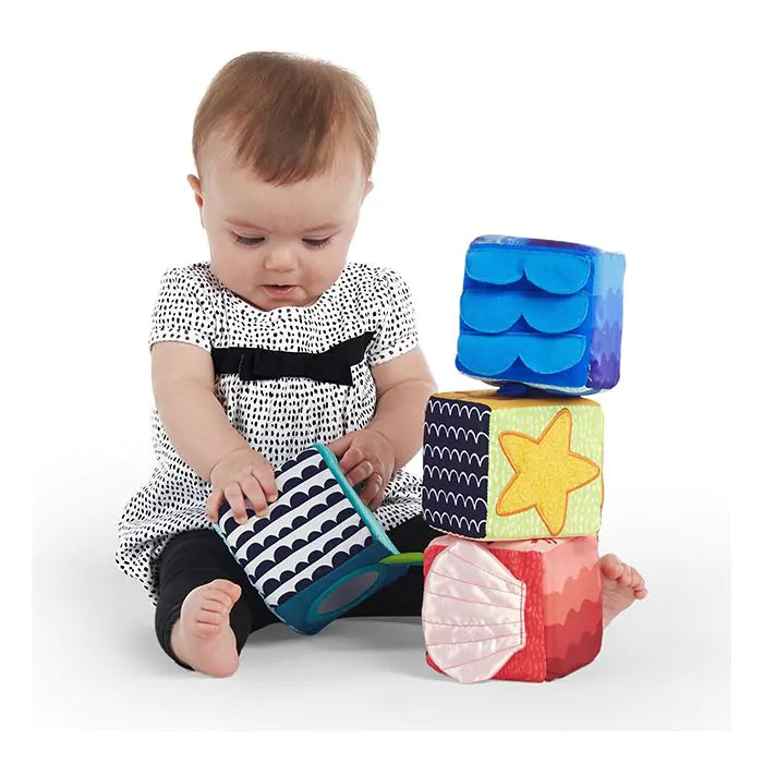 Bébé Einstein Explorez et découvrez les jouets en blocs souples