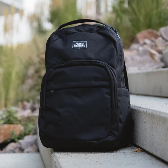 Horsefeathers Clout Pack (black)