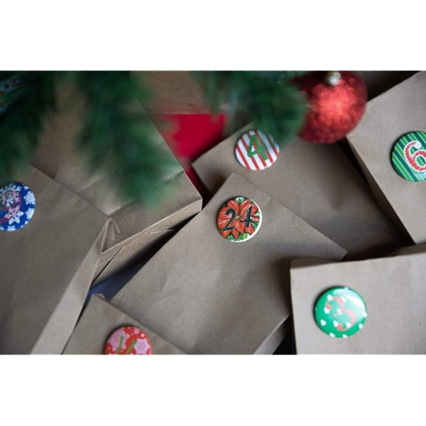 Knap adventskalender 4 cm sæt på 24